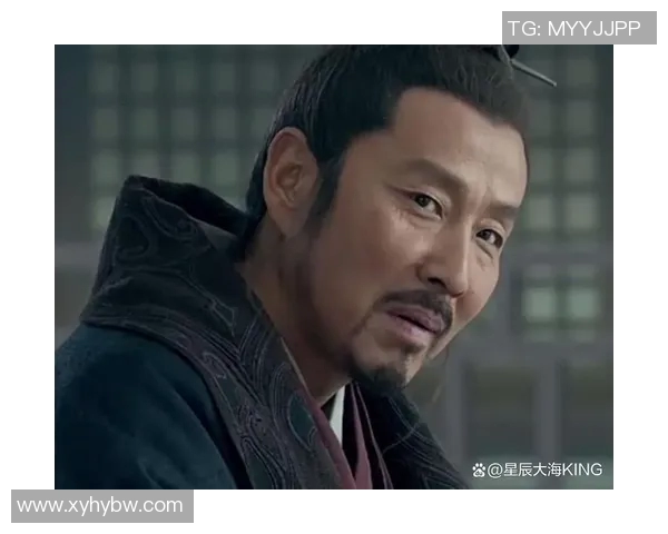 足球狼王的传奇之路：从草根到巅峰的奋斗与荣耀